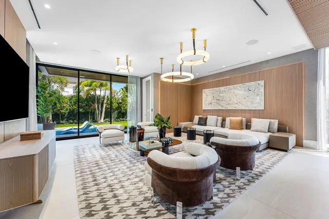 Royal Palm Yacht and Country Club Residence photo 42