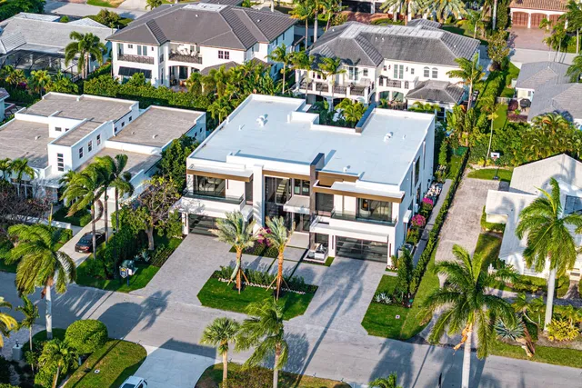 Royal Palm Yacht and Country Club Residence photo 89