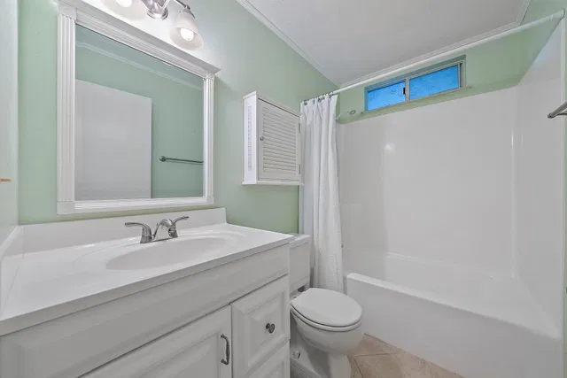 Unit C-14 photo 7