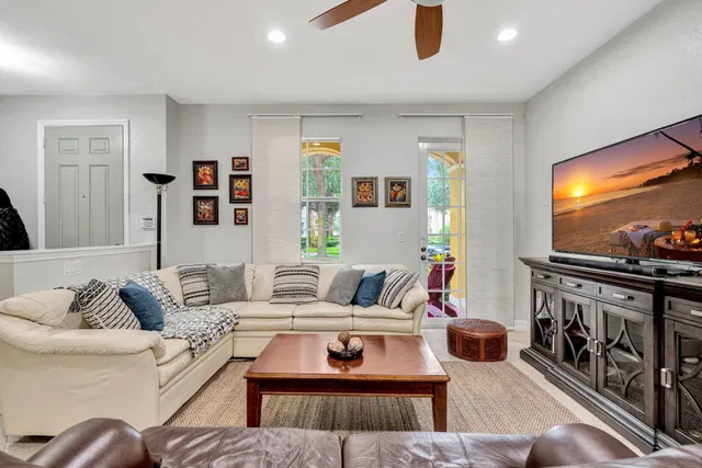 Canterbury Place Residence photo 10