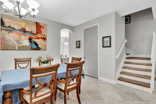Canterbury Place Residence photo 11