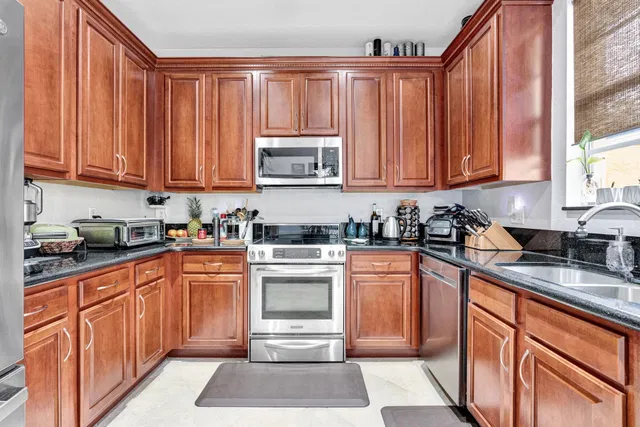 Canterbury Place Residence photo 14