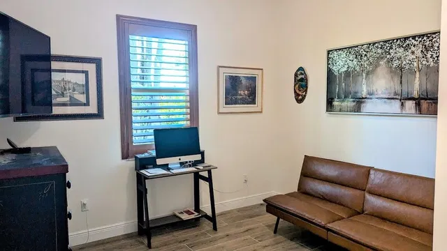 Residence photo 23