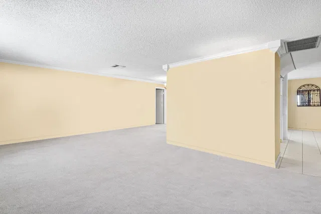  Residence photo 4