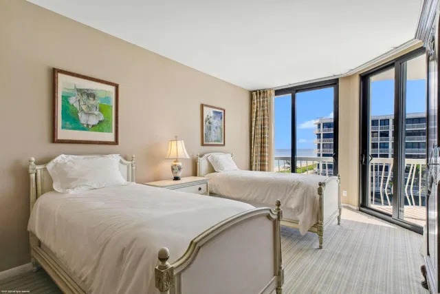 Sloan's Curve Palm Beach Unit 407n photo 8