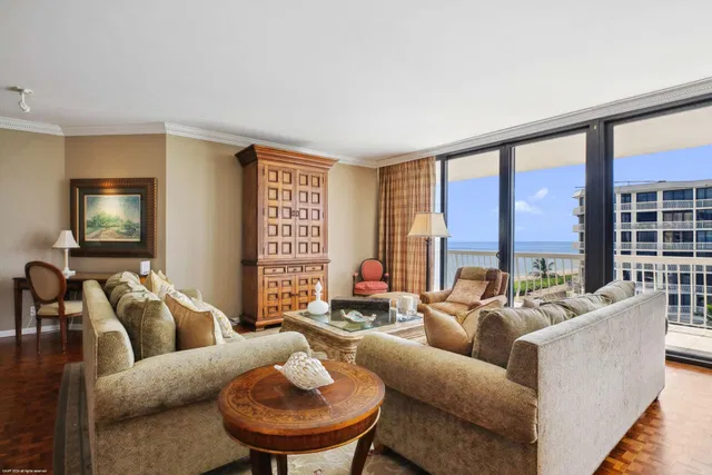 Sloan's Curve Palm Beach Unit 407n photo 9