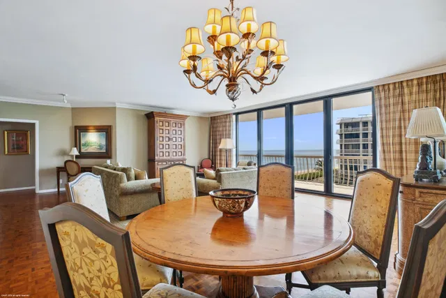 Sloan's Curve Palm Beach Unit 407n photo 10