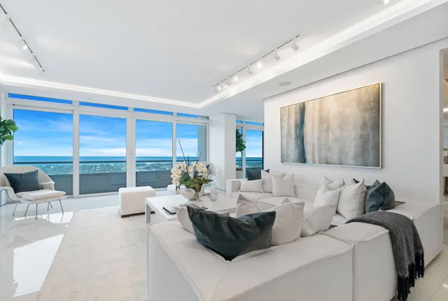 The Plaza of The Palm Beaches Unit Ph3ab photo 4