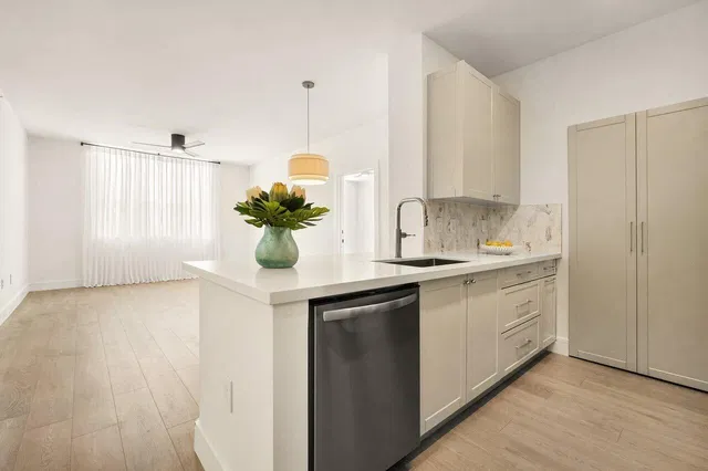 Courtyards in Cityplace Unit 105 photo 2