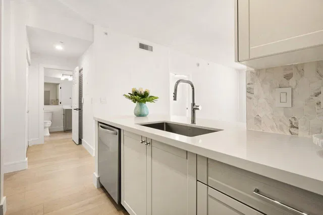 Courtyards in Cityplace Unit 105 photo 7