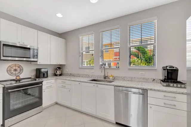 Cityside West Palm Beach Unit 4 photo 2