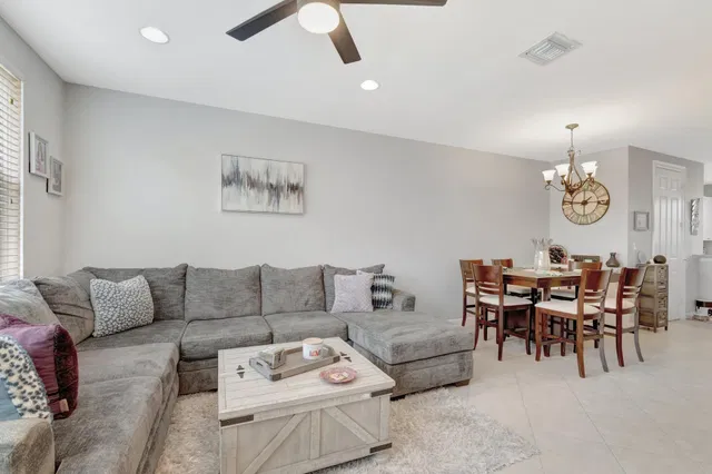 Cityside West Palm Beach Unit 4 photo 8