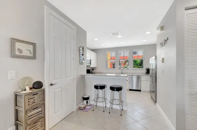 Cityside West Palm Beach Unit 4 photo 9