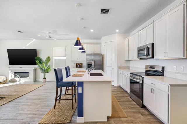  Residence photo 24