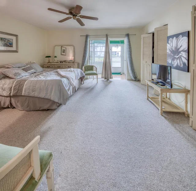 Unit 106 photo 10