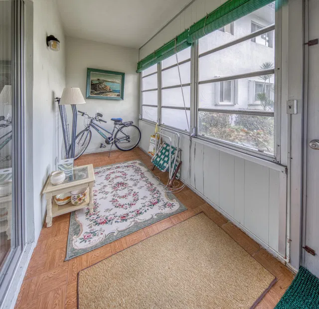 Unit 106 photo 14