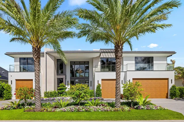 Royal Palm Yacht and Country Club Residence photo 3