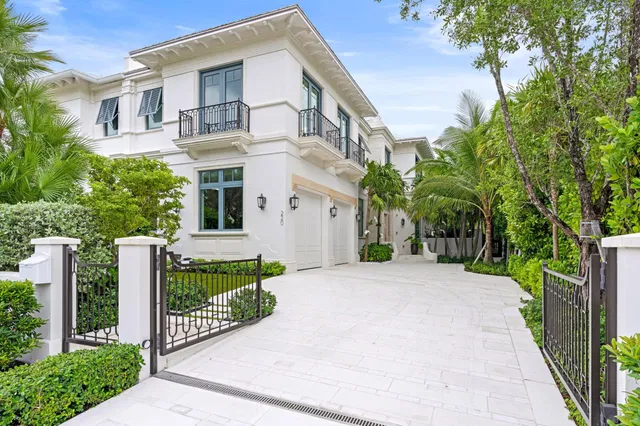 220 Brazilian Avenue #West Unit