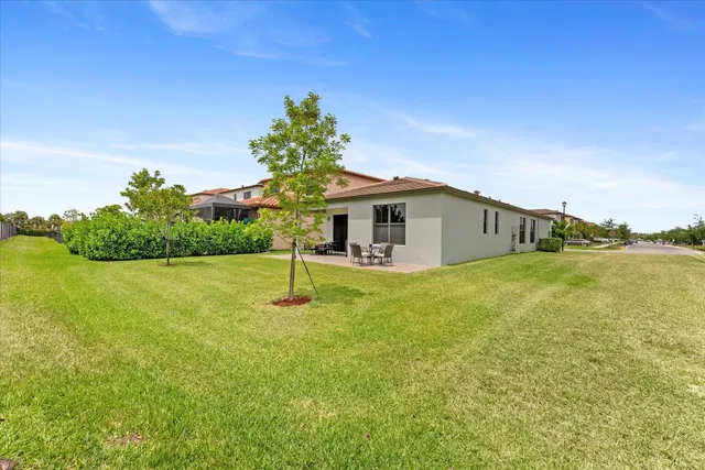 Residence photo 18