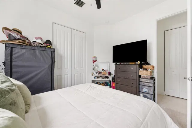 Residence photo 26