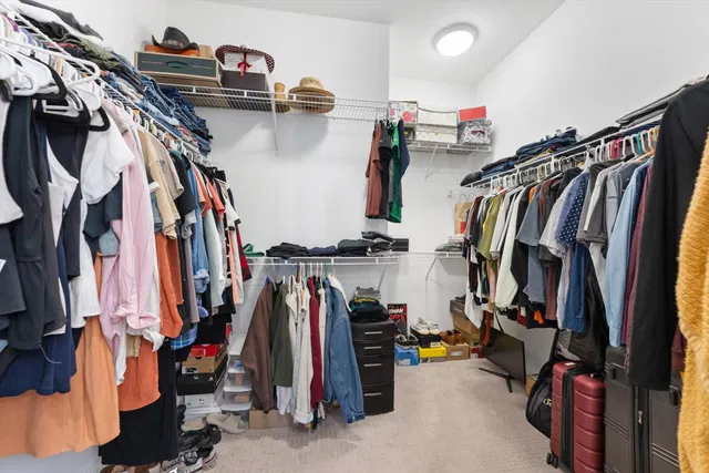 Residence photo 32