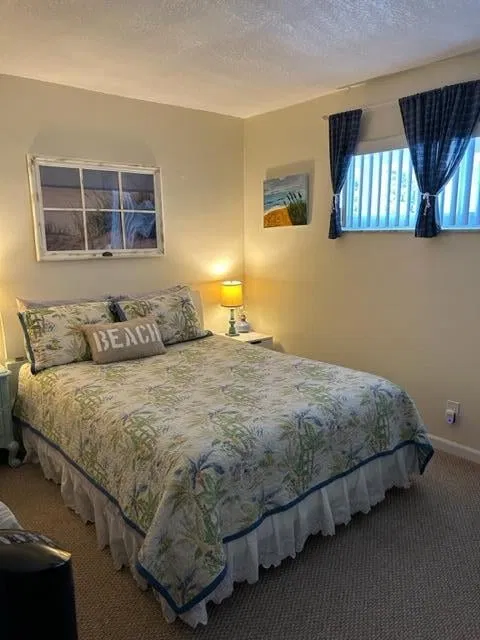 Unit 311 photo 12