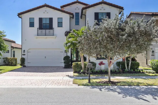 Residence photo 4
