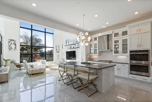 Residence photo 5