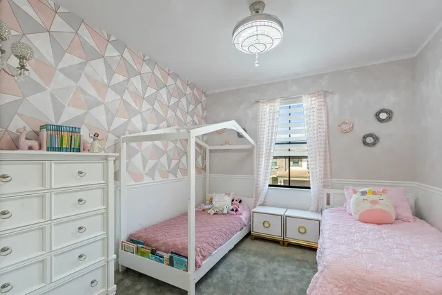 Residence photo 49