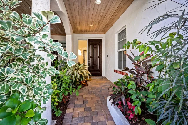 Palm Trail Delray Beach Residence photo 4