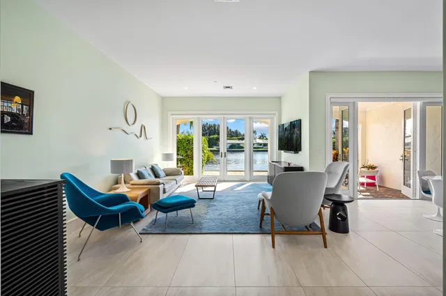Palm Trail Delray Beach Residence photo 7