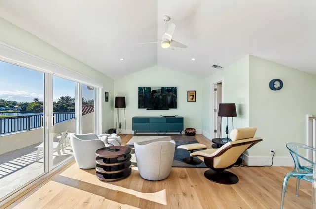Palm Trail Delray Beach Residence photo 29