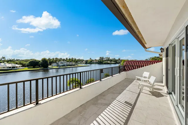 Palm Trail Delray Beach Residence photo 37