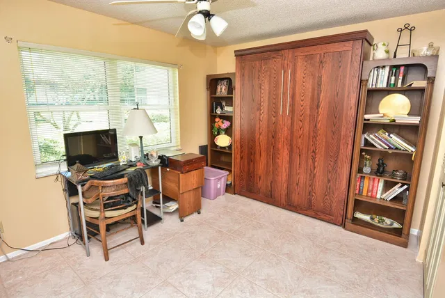 Unit 1701 photo 20