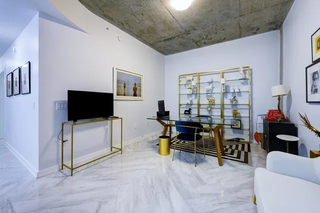 The Edge Unit 126 photo 14