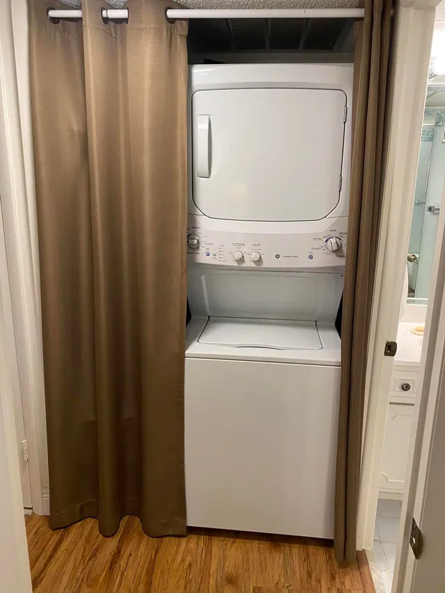 Unit 5-203 photo 15