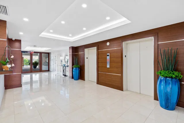 Unit P-04 photo 32