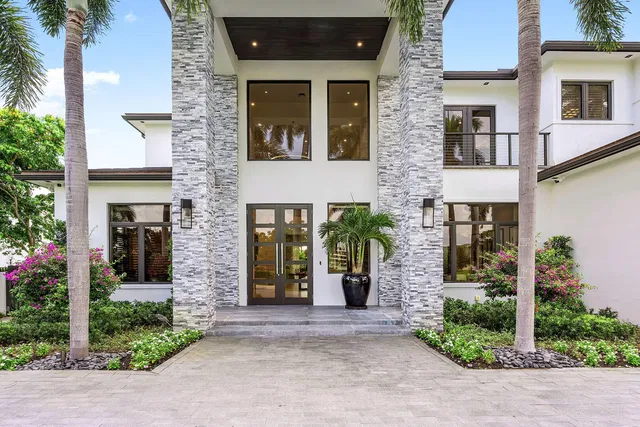 Royal Palm Yacht and Country Club Residence photo 6