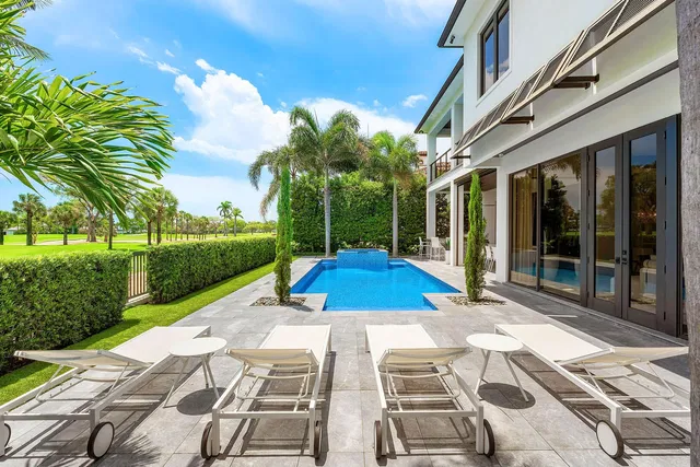 Royal Palm Yacht and Country Club Residence photo 30