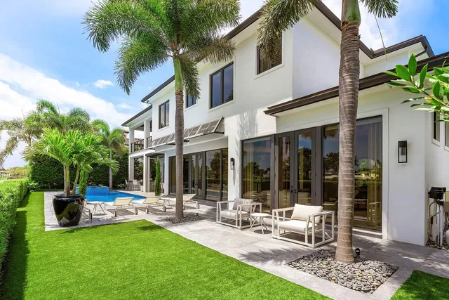Royal Palm Yacht and Country Club Residence photo 31