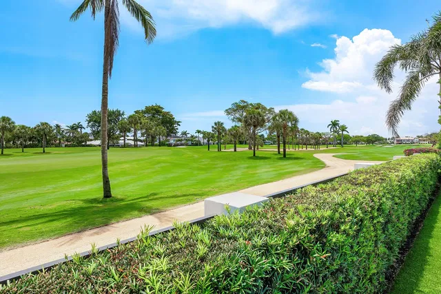 Royal Palm Yacht and Country Club Residence photo 33