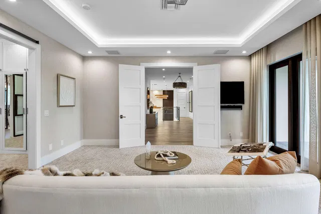 Royal Palm Yacht and Country Club Residence photo 53