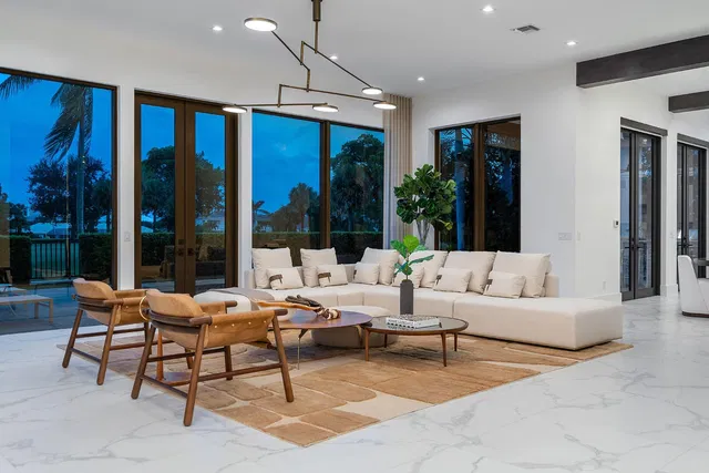 Royal Palm Yacht and Country Club Residence photo 65