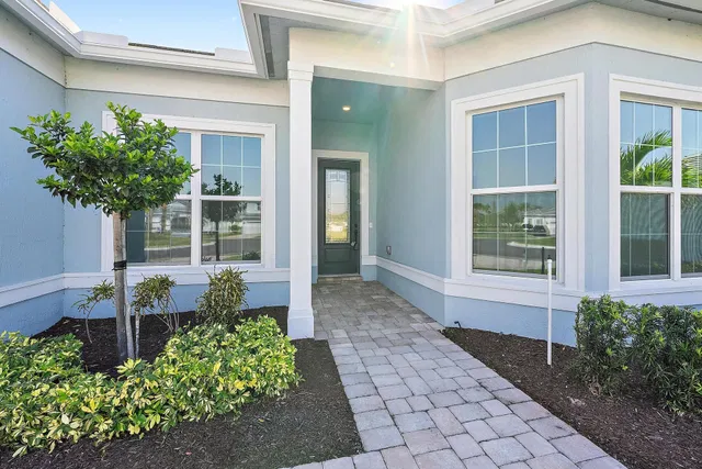 Residence photo 3
