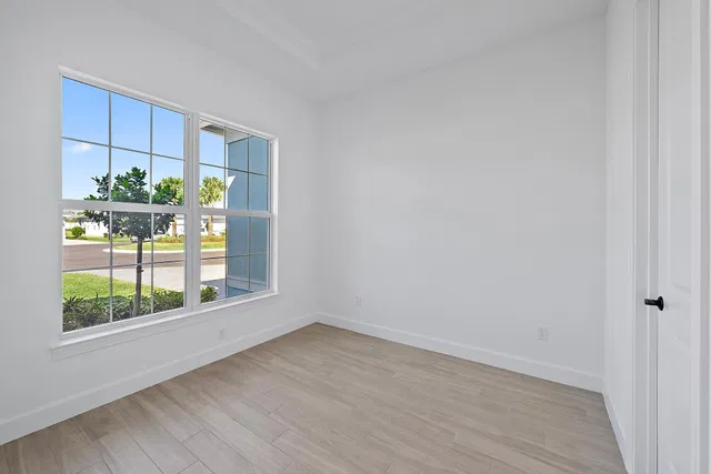 Residence photo 18