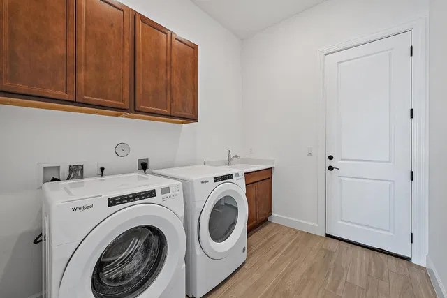 Residence photo 24