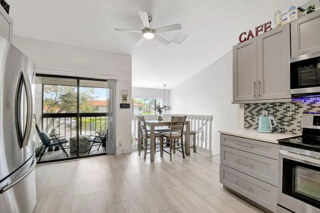Unit 204 photo 12