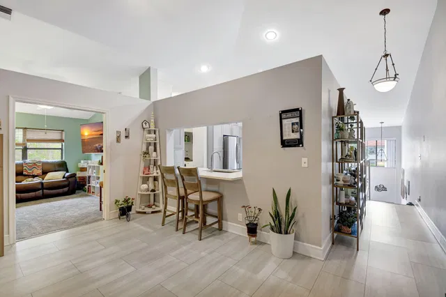 Unit 204 photo 15