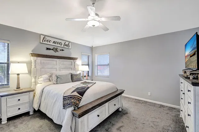 Unit 204 photo 26