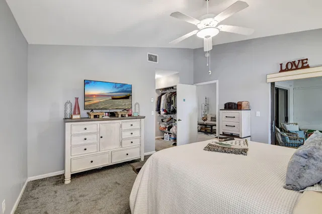 Unit 204 photo 28